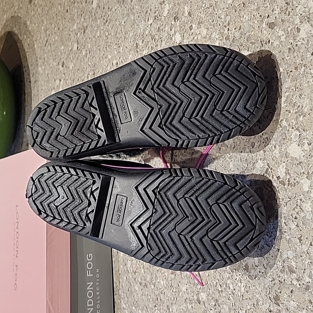 Like new! London Fog winter/rain boots size 5M - Picture 5 of 7